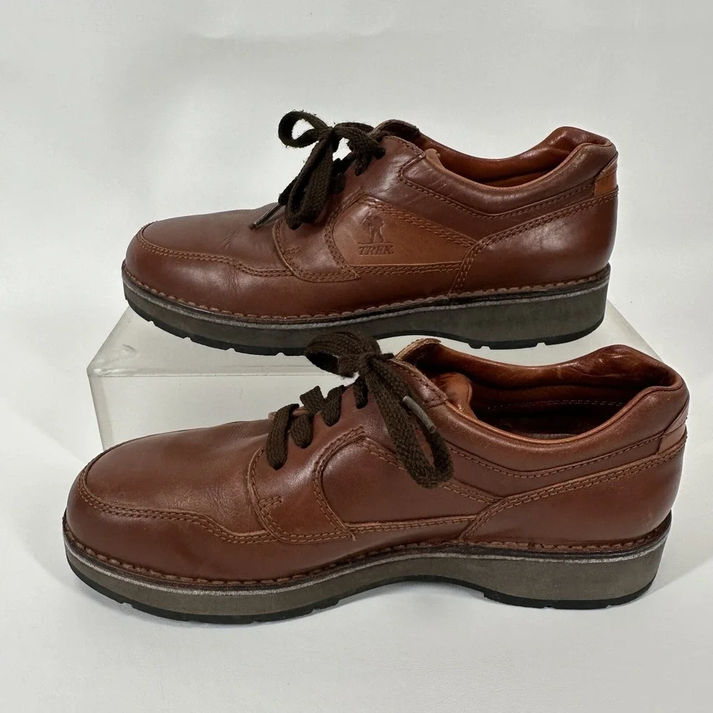 Clarks Of England Trek Shoes‎ Mens Size 8.5 M Made In Portugal